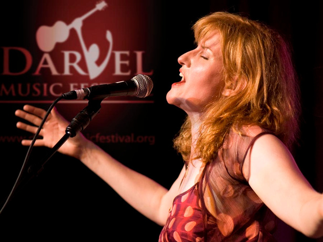 Eddi Reader performing at the Darvel Music Festival