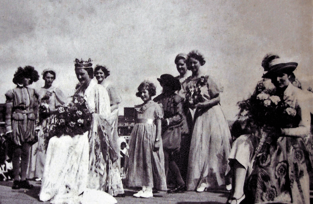Helen Gebbie and her party at the 1935 Lace Queen ceremony