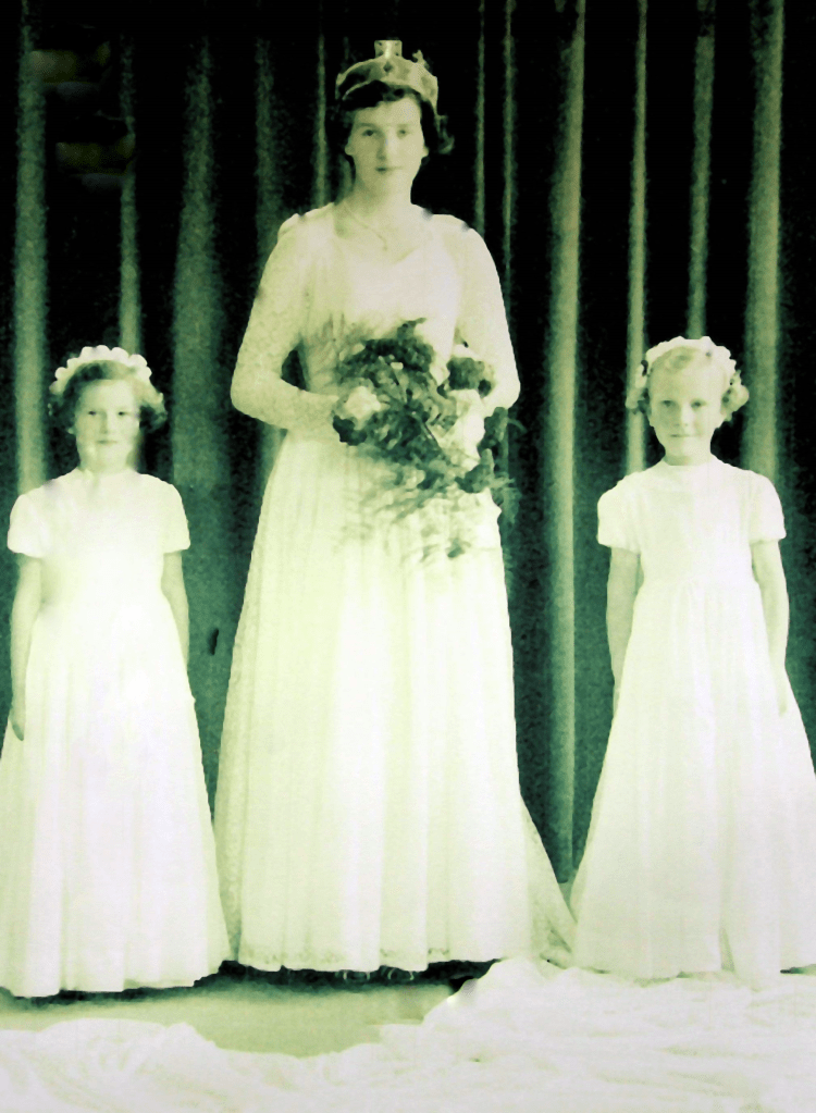 Jean Murdoch, Darvel Lace Queen in 1953