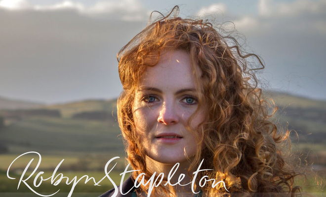 Traditional Scottish singer Robyn Stapleton